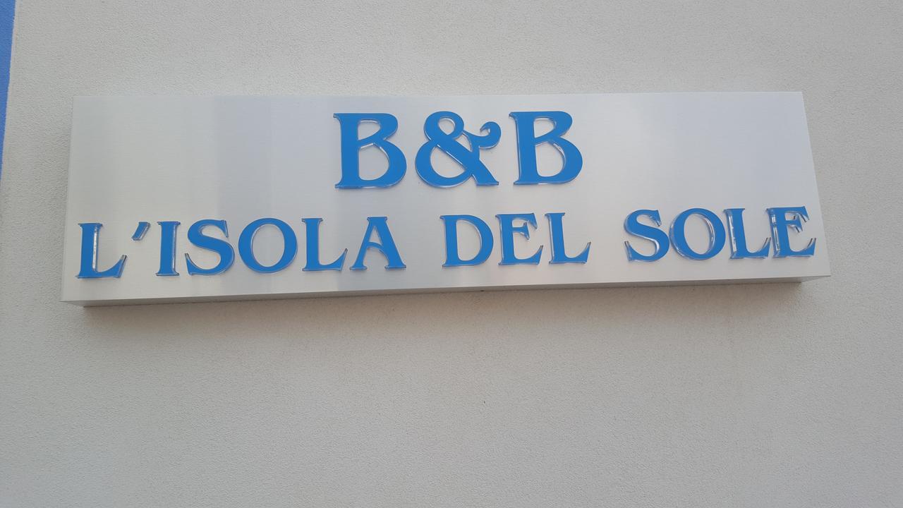 L'Isola Del Sole Bed & Breakfast Castelluzzo Exterior foto